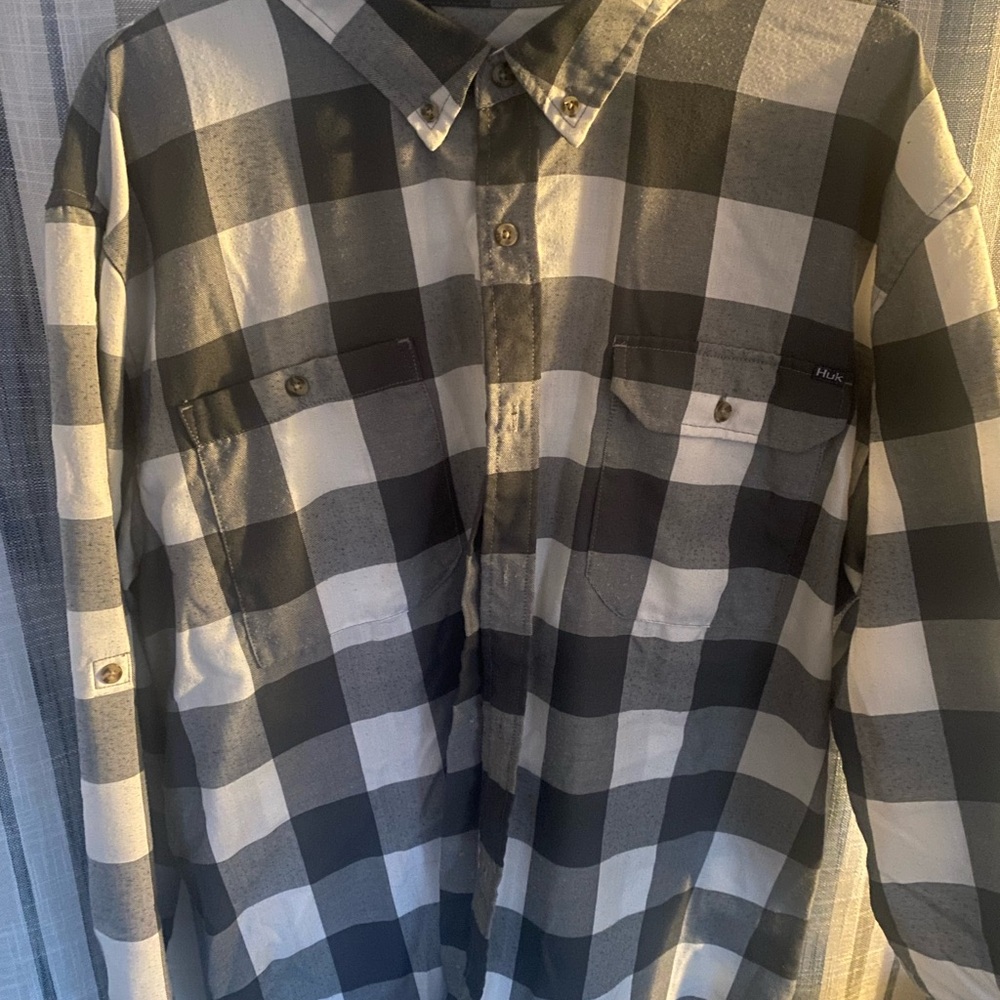 HUK Flannel Shirt XL